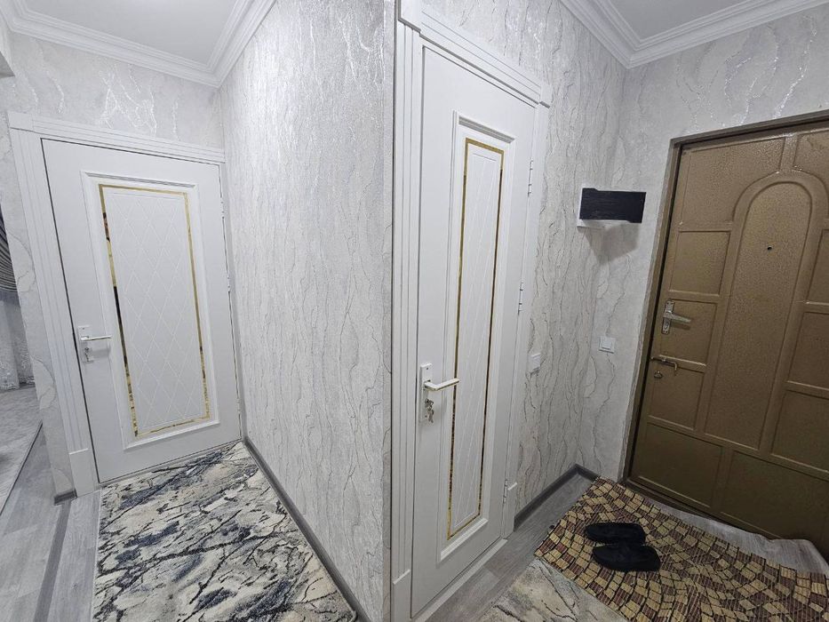 Мирабадский раён метро Ойбек сзади кафе Бон сдается квартира