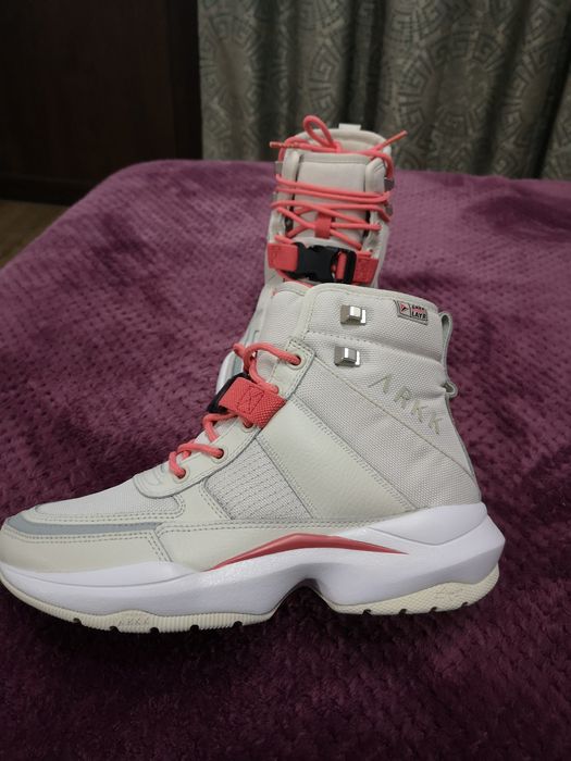 Adidas tip gheata Arkk Copenhaga