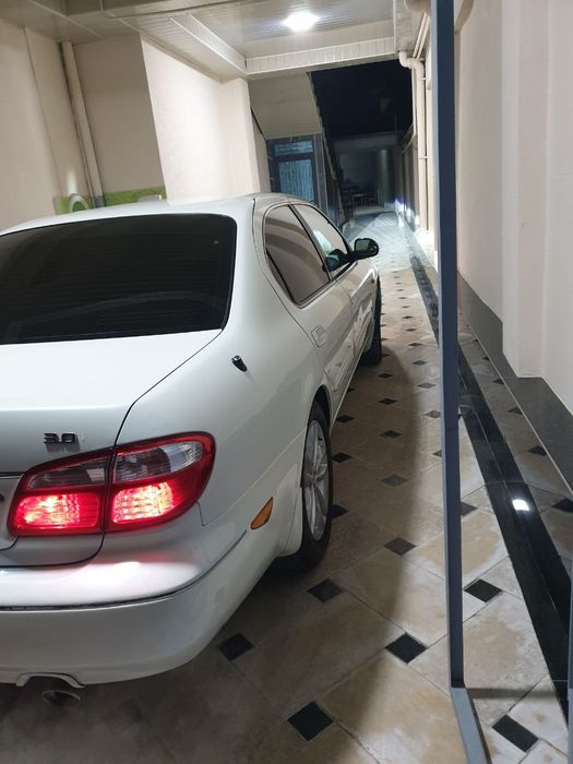 Nissan maxima sotiladi