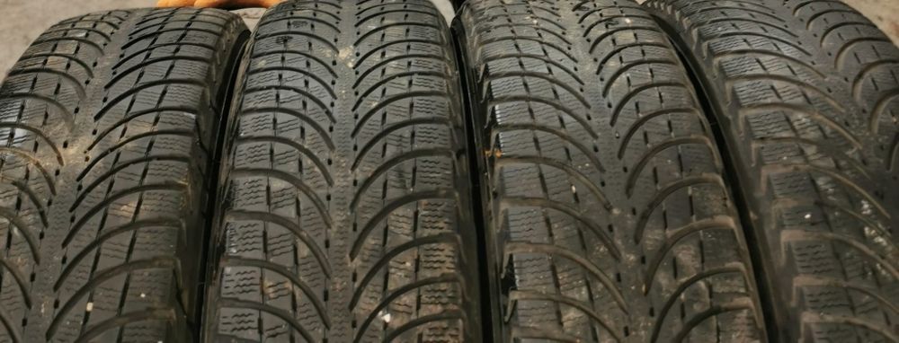 235 60 18 Michelin 4 anvelope iarna