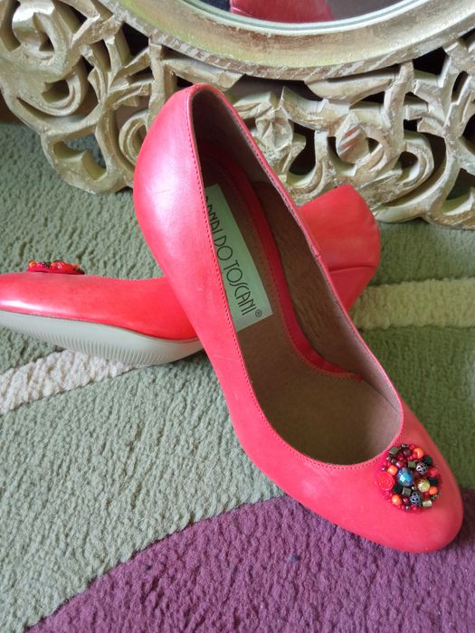 Pantofi rosii din piele naturala m.37