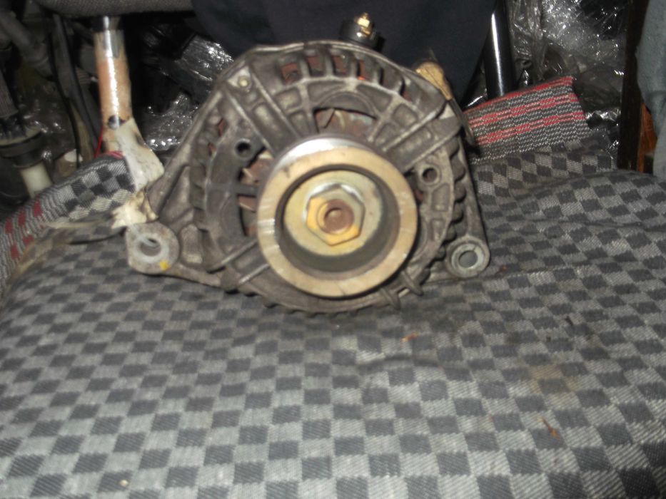 Генератор за Хонда Акорд 2.0 бензин 2002 г.