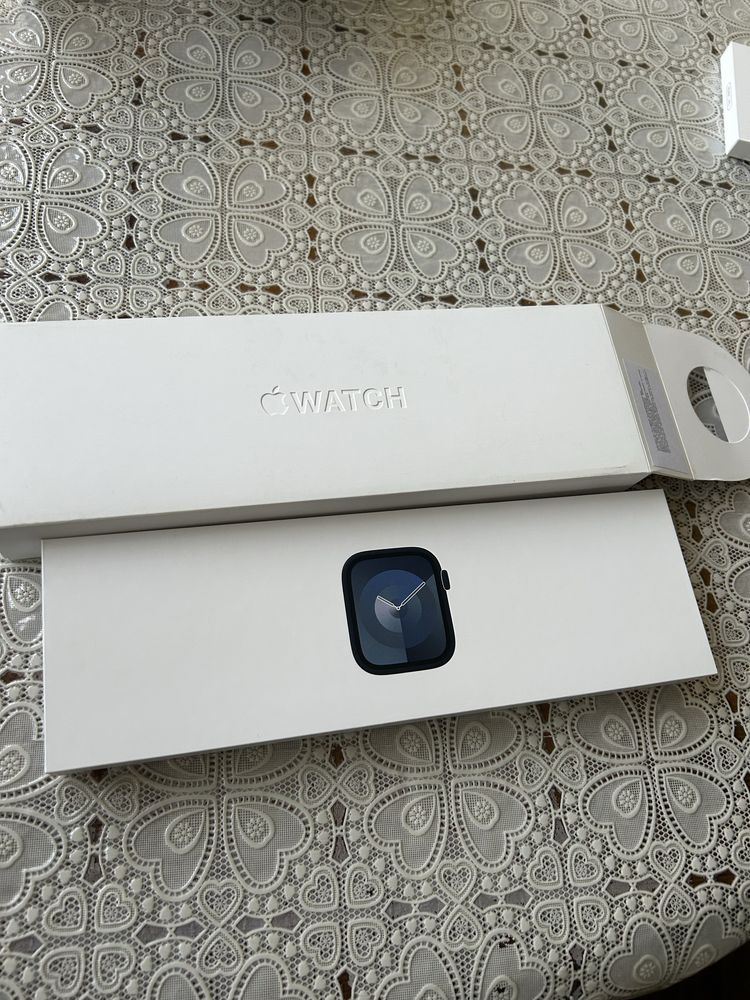 Продам часыApple watch, 9 в идеальном состоянии