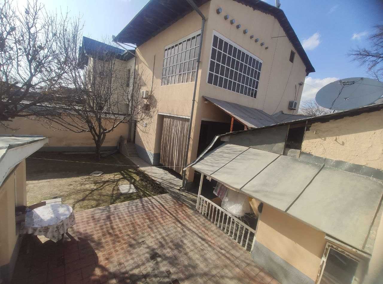 Продаётся участок в Яккасарайском районе, Ракат махалля первая линия.
