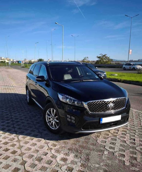 Продавам Kia Sorento 2. 2 CRDI 200к. с. AWD 2015г