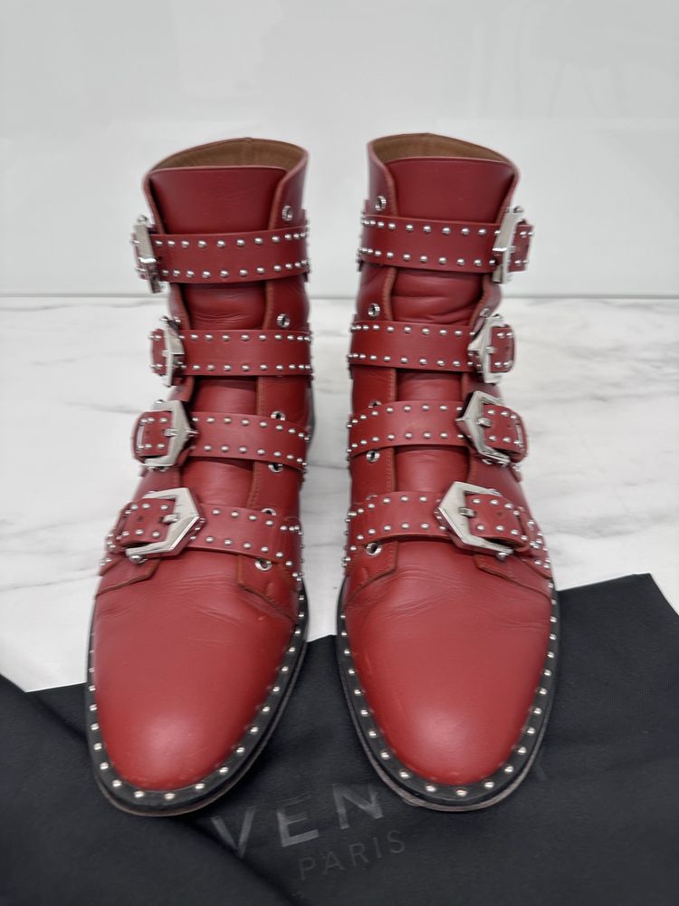 Оригинални дамски боти Givenchy