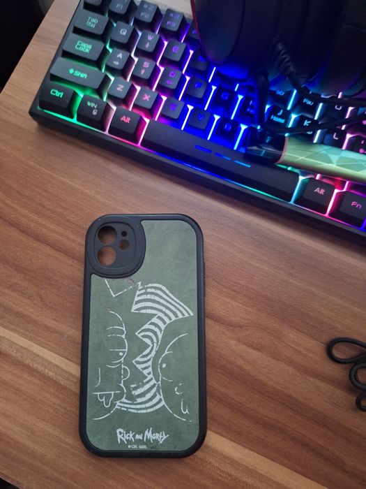 Schimb Iphone 11 cu telefon cu adroid