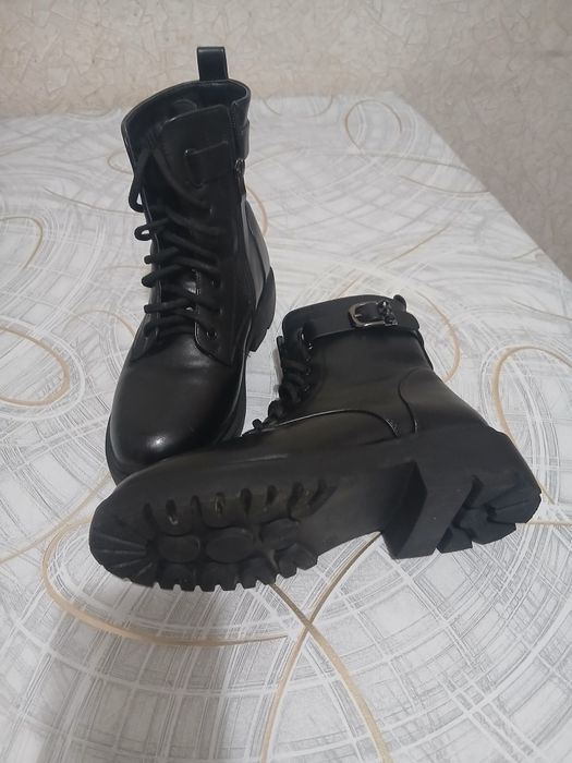 Продам зимние сапоги