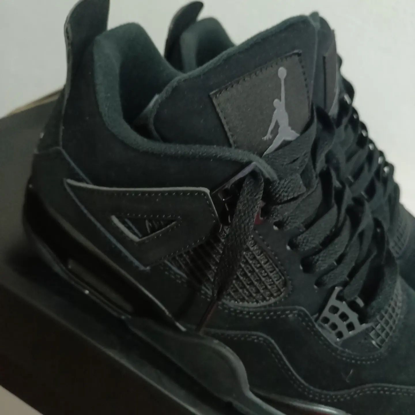 Jordan 4 black cat