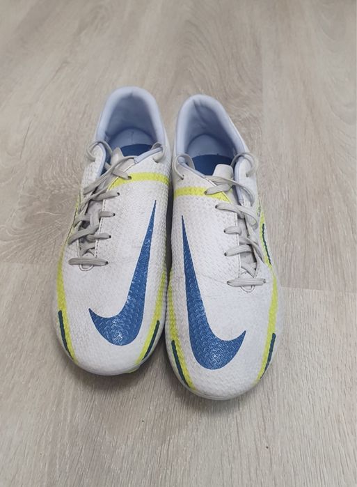 Nike Phantom GT бутонки