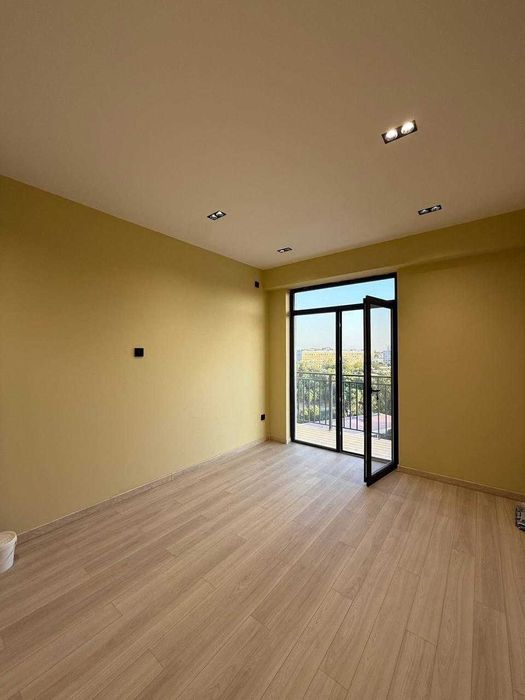 Продаётся квартира в новостройке на Юнусабаде