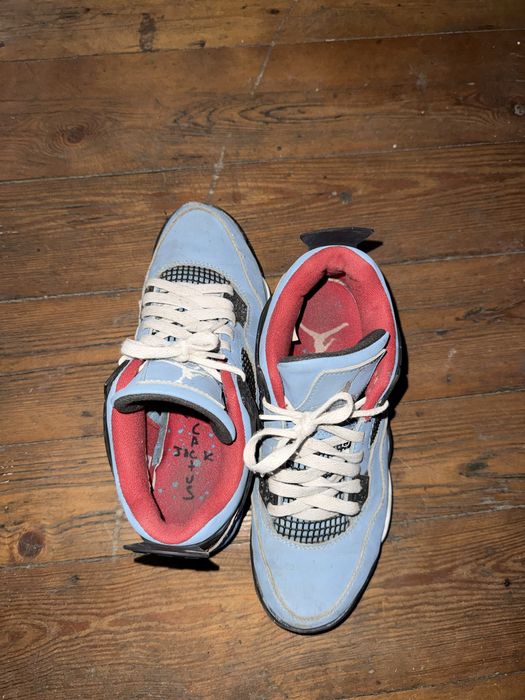 Travis scott jordan 4