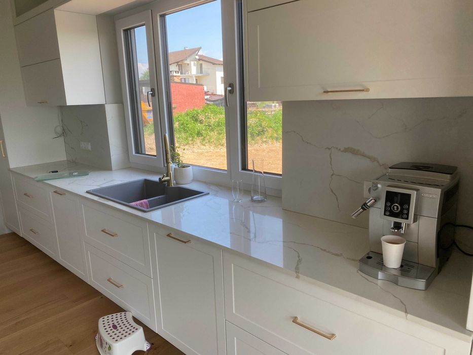 Blat de bucatarie din Quartz Calacatta