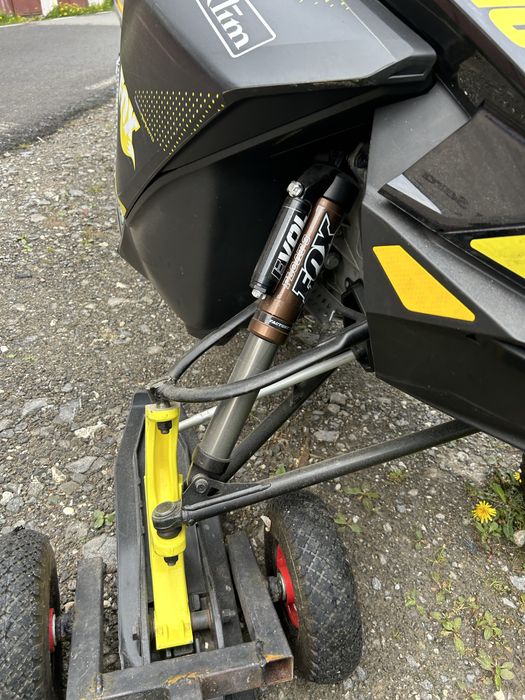 Ski doo summit x/ schimb cu moto