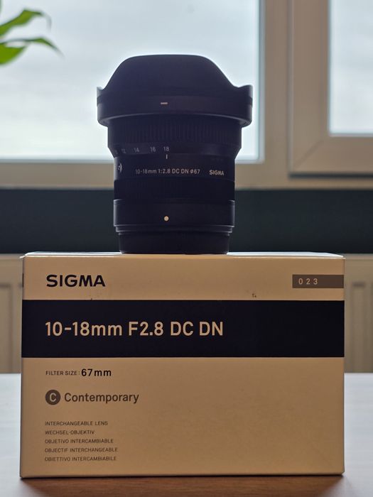Sigma 10-18mm f/2.8 Fujifilm aproape nou in garantie