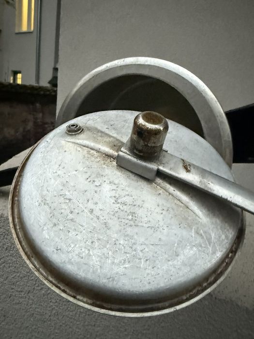 Тенджера под налягане.