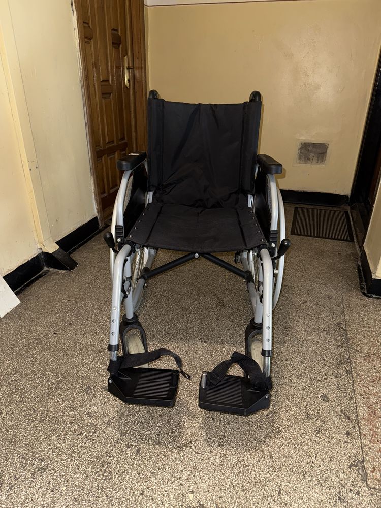 Carut scaun ajutor deplasare 44 cm batrani handicap dizabilitati
