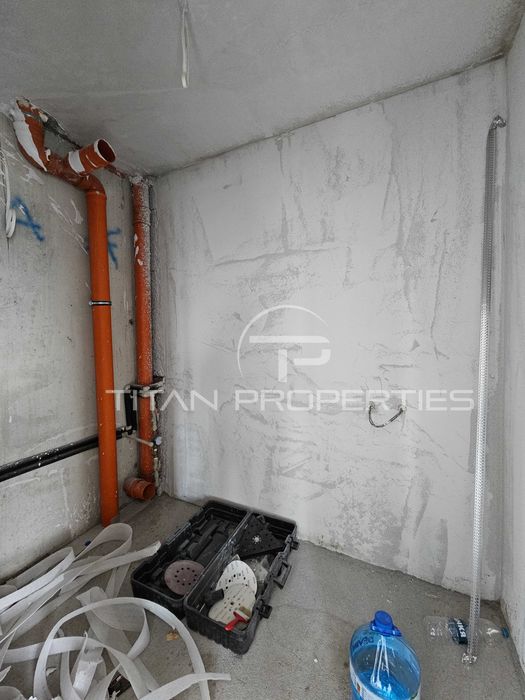 Продава се Тристаен апартамент в Пловдив, Коматево - 221 кв.м за 819 €/кв.м - Снимка #8