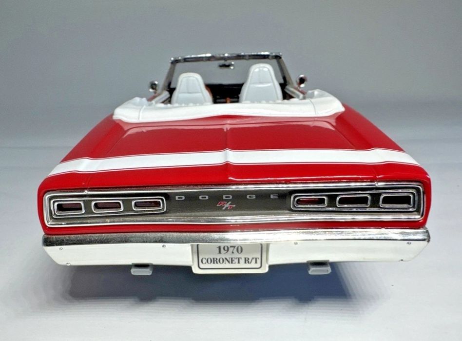 DODGE CORONET 1970 (1:18)