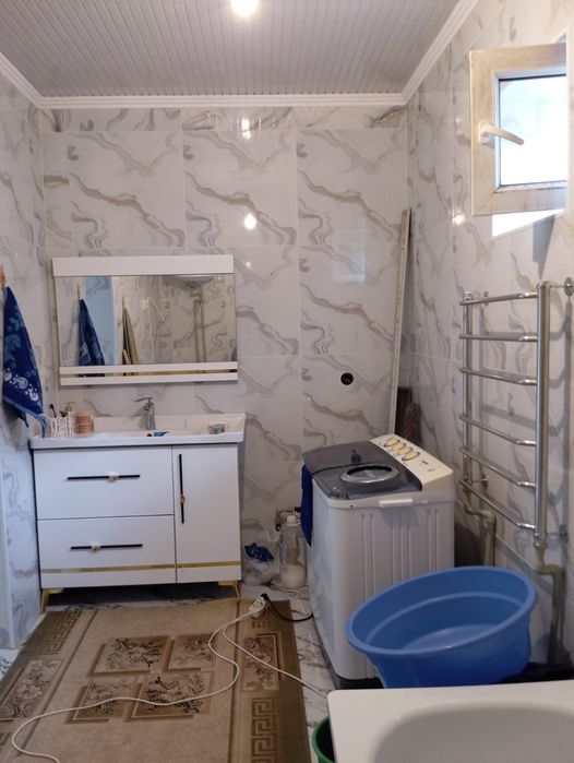 Продается дом.5 комнат,сан.узел внутрий