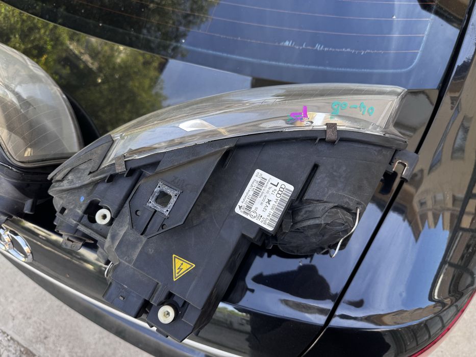 Комплект фарове биксенон Audi A3 8p А3 8п bixenon xenon