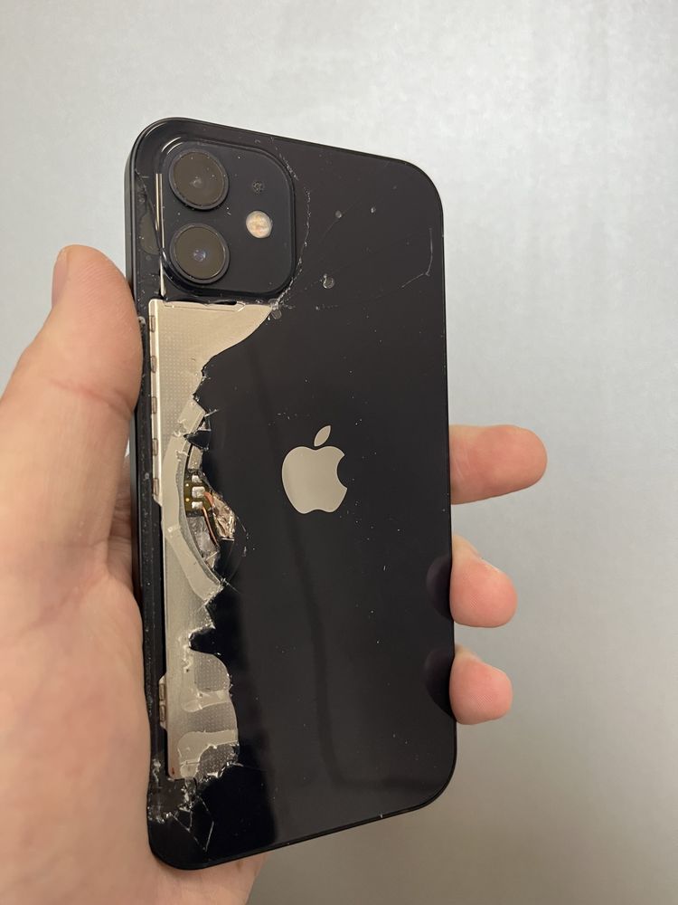 iPhone - 'ПРОМО' Смяна на Гръб - Задно Стъкло !