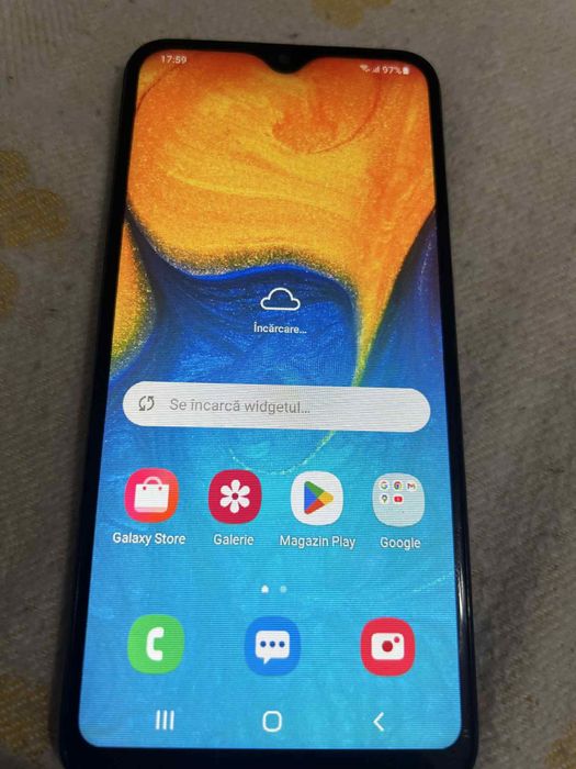 Samsung S20 E.     .