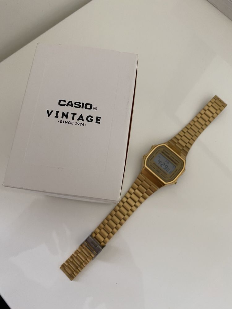 Наручные часы Casio