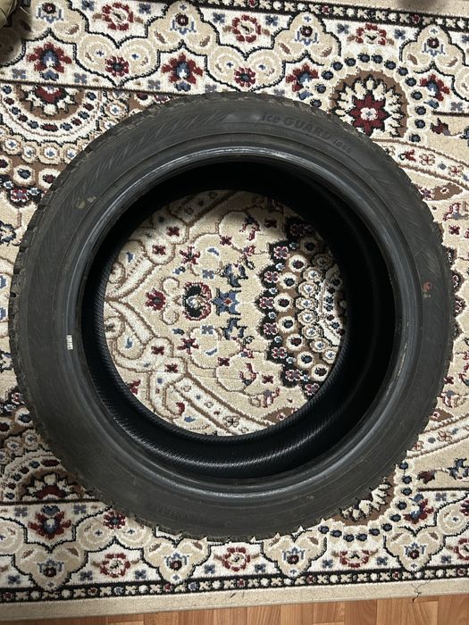 Yokohama Ice Guard IG65 235/45 R18 98T с шипами (шины зимние)