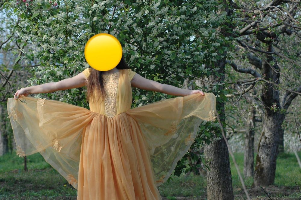 Rochie galbena de ocazie/spectacol/serbare pt fete de 12-13 ani