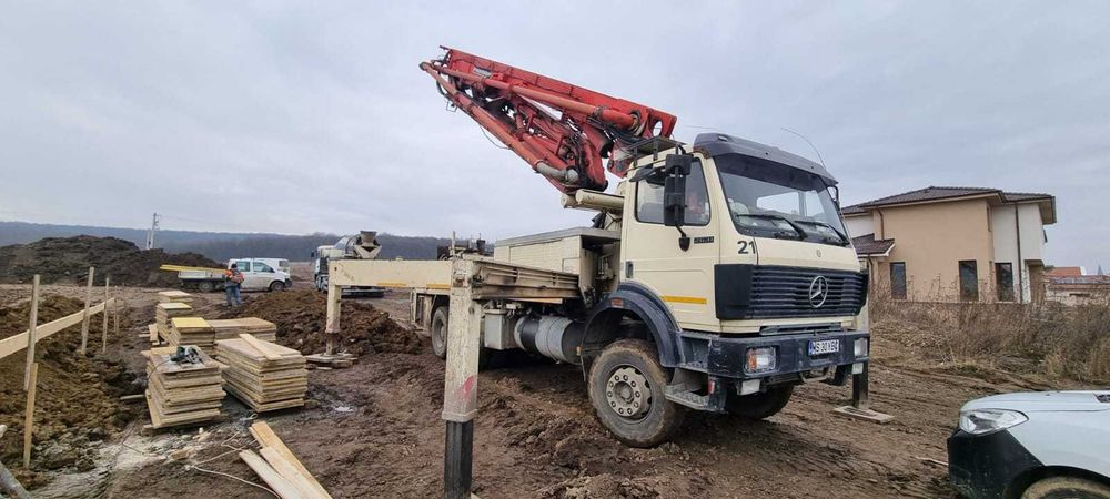 Mercedes Benz - pompa beton Putzmeister