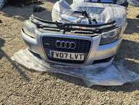 Fata/bot Audi a3 8p s line cu xenon.