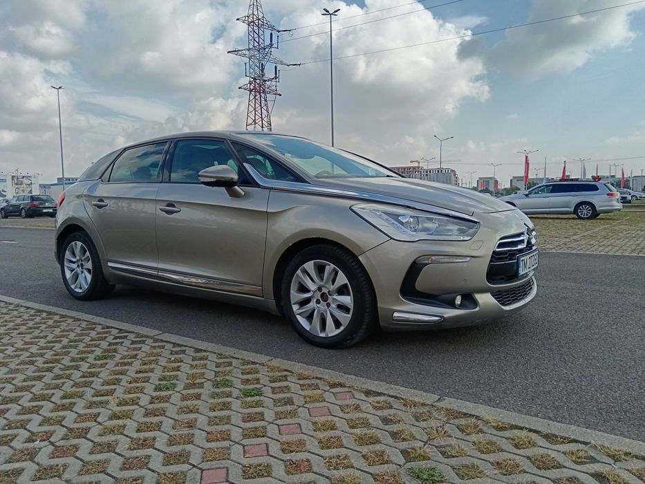 Vând Citroen DS5