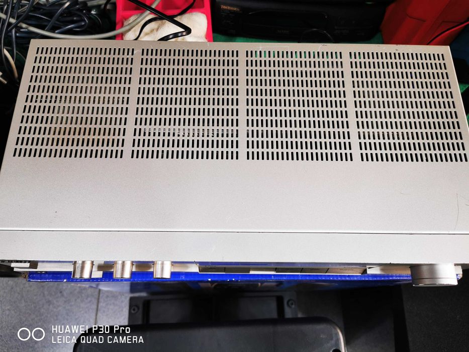 Продавам Усилвател Technics SU-500