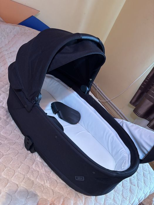 Landou Cybex Gold S Lux Moon Black + adaptori /perfecta stare