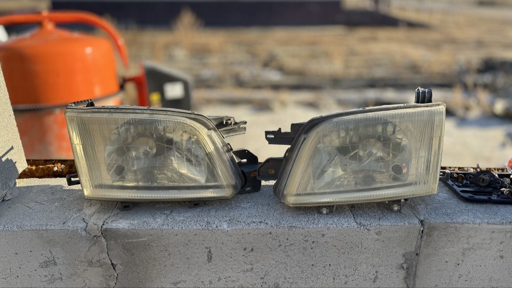 Продам фары Subaru Forester SF5