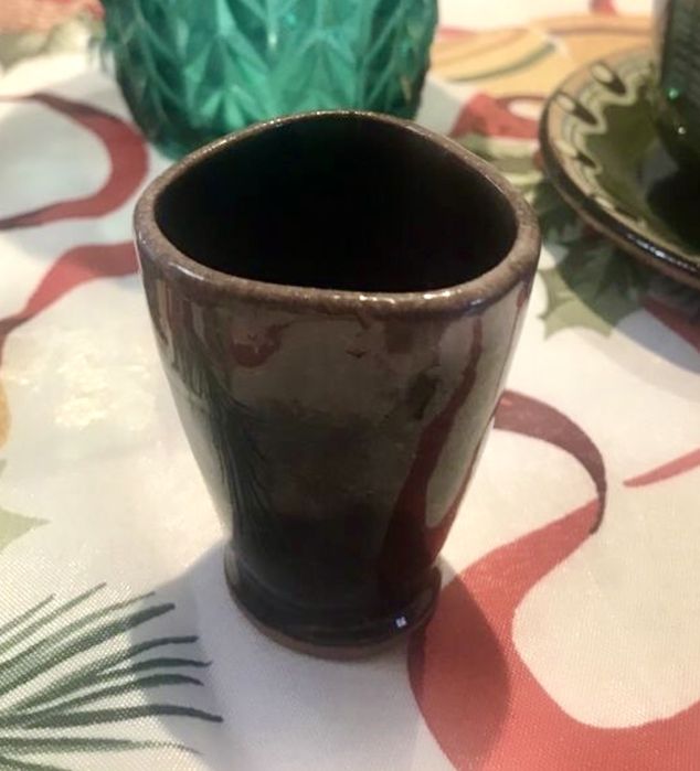 Керамичен лот в зелено