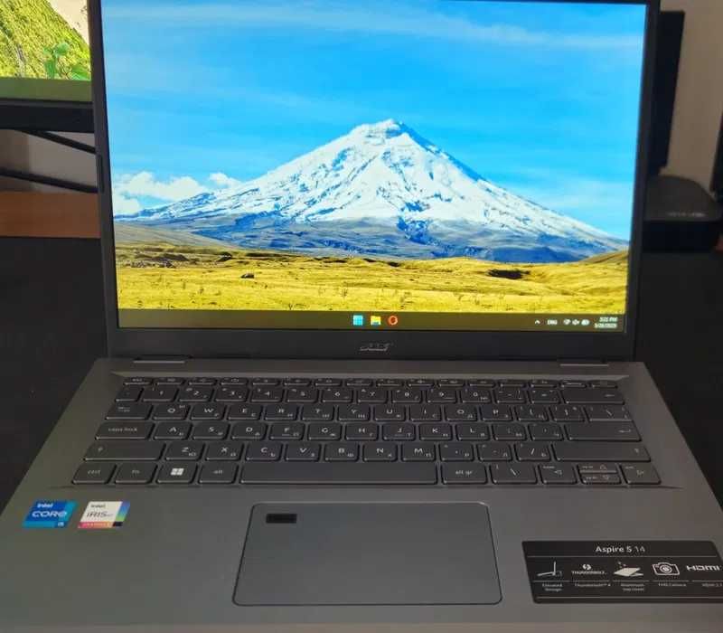 Лаптоп Acer Aspire 5 (2023) 14 инча. В гаранция!