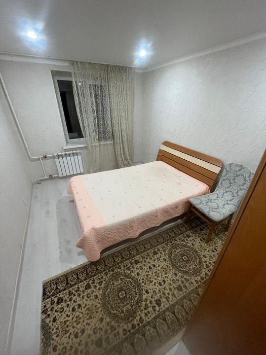 Продам кровать с матрасом. 1,5. Б/у. Торг.