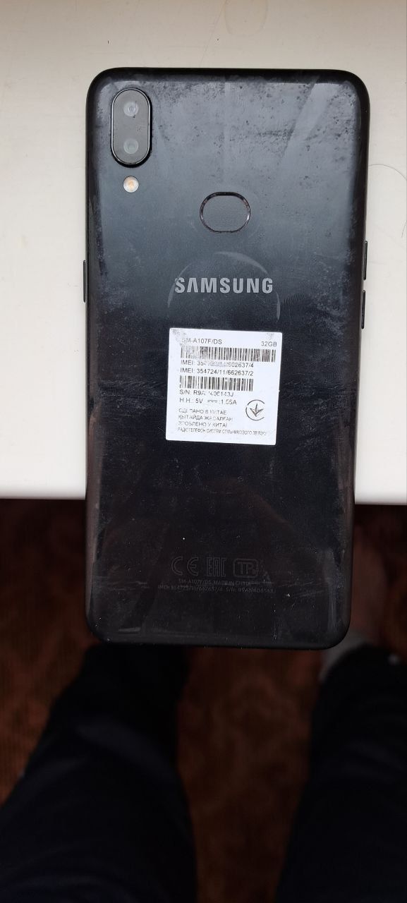 Samsung Galaxy A10s sotiladi narxi 600 000 sòm karopka dakument bor