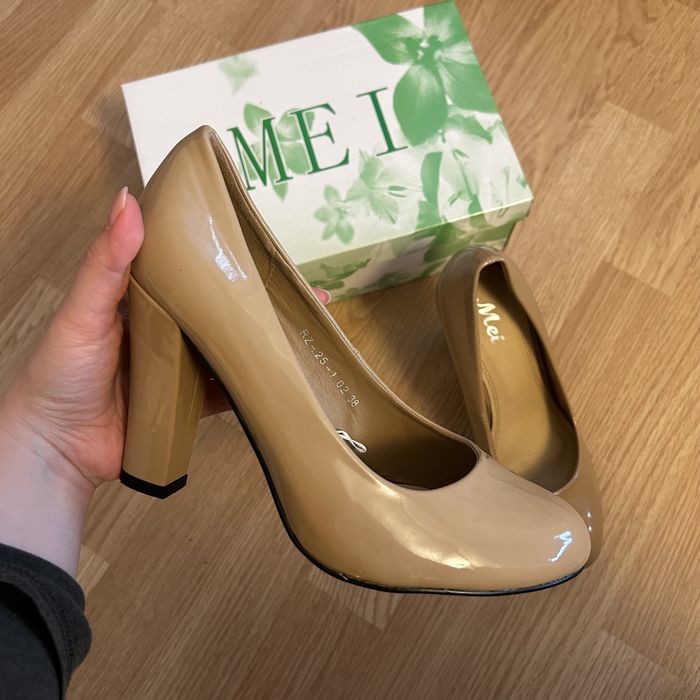 Pantofi de lac cu toc gros