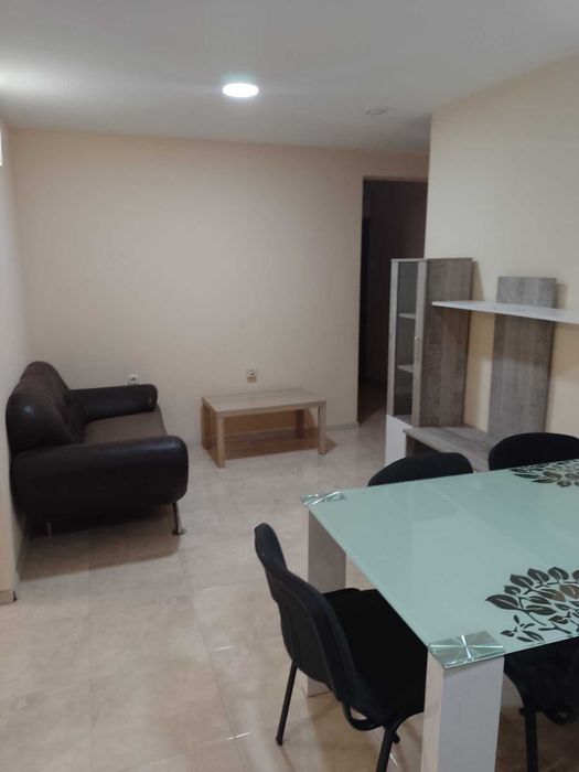 Дава се под наем Тристаен апартамент в София, Център - 65 кв.м за 730 € - Снимка #10