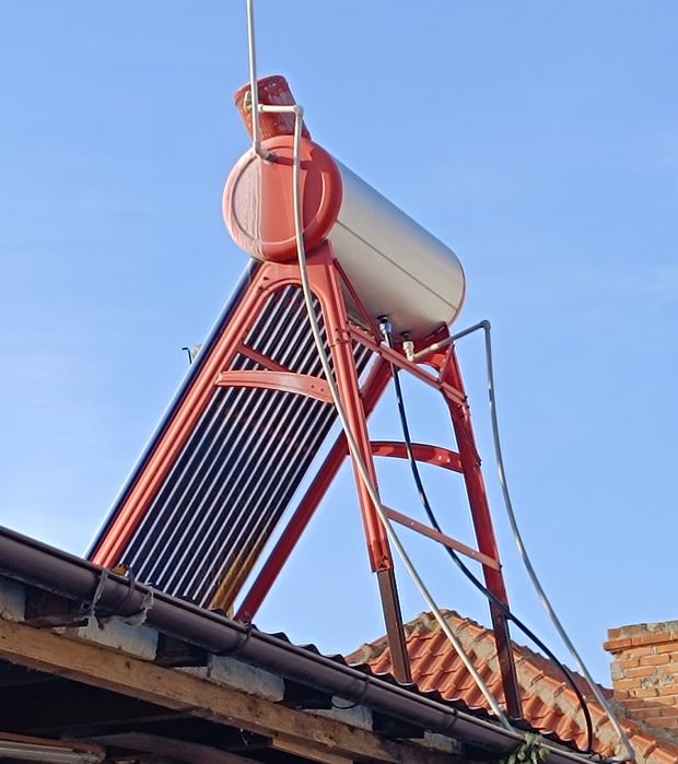 Vând panou solar apă caldă.