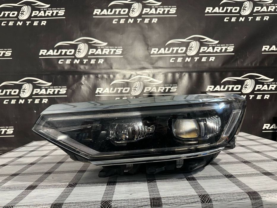 Far stanga Volkswagen Passat B8 Facelift IQ LED