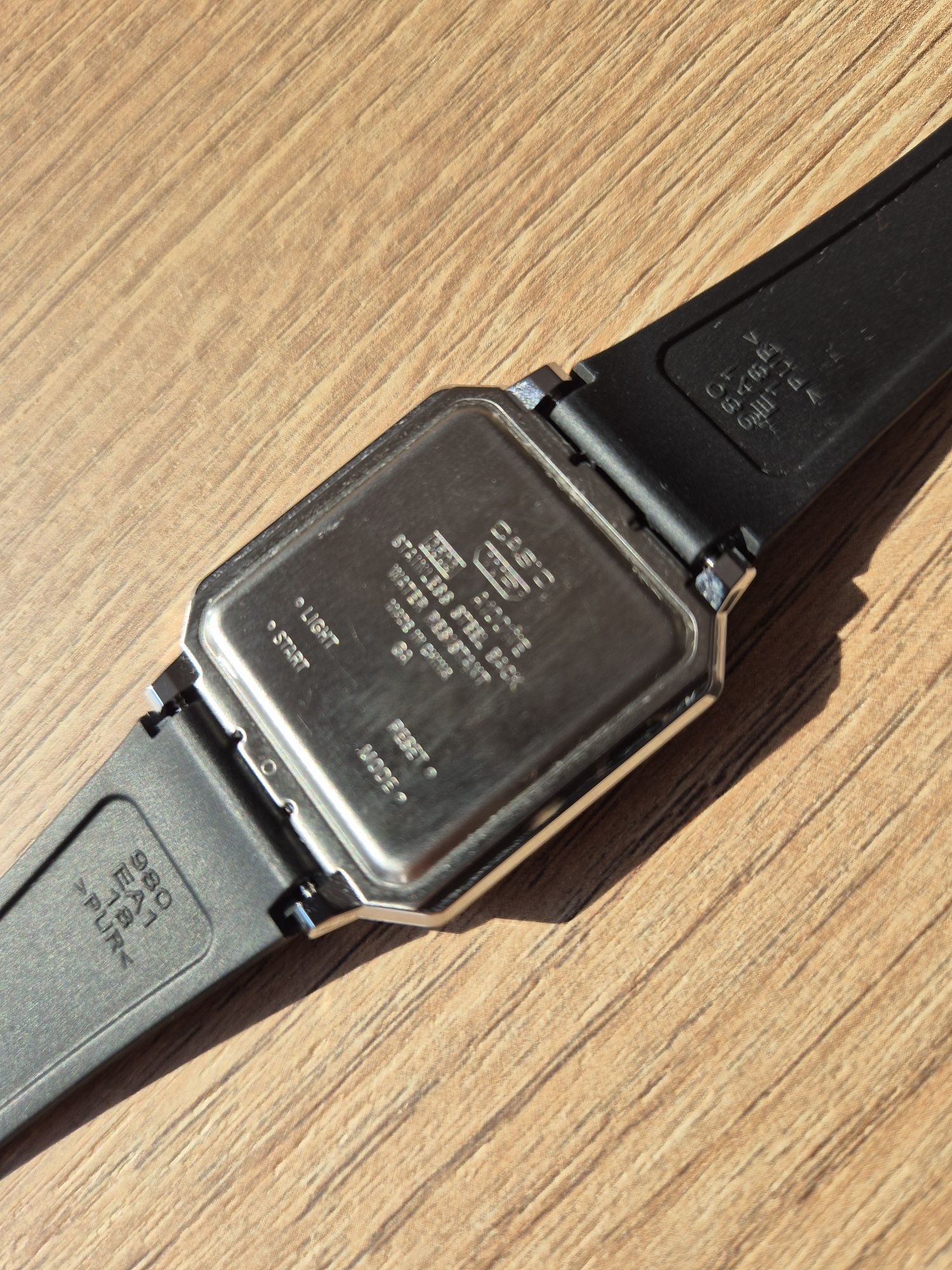 Casio  A100WEF-1AEF