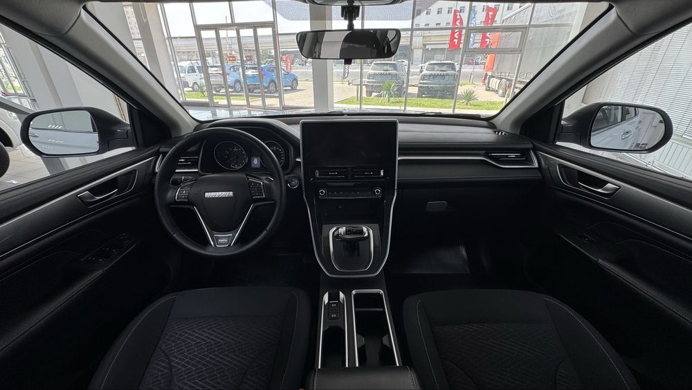 Haval M6  2023 год