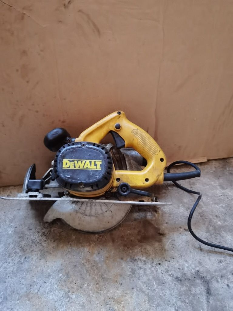 Circular dewalt professional