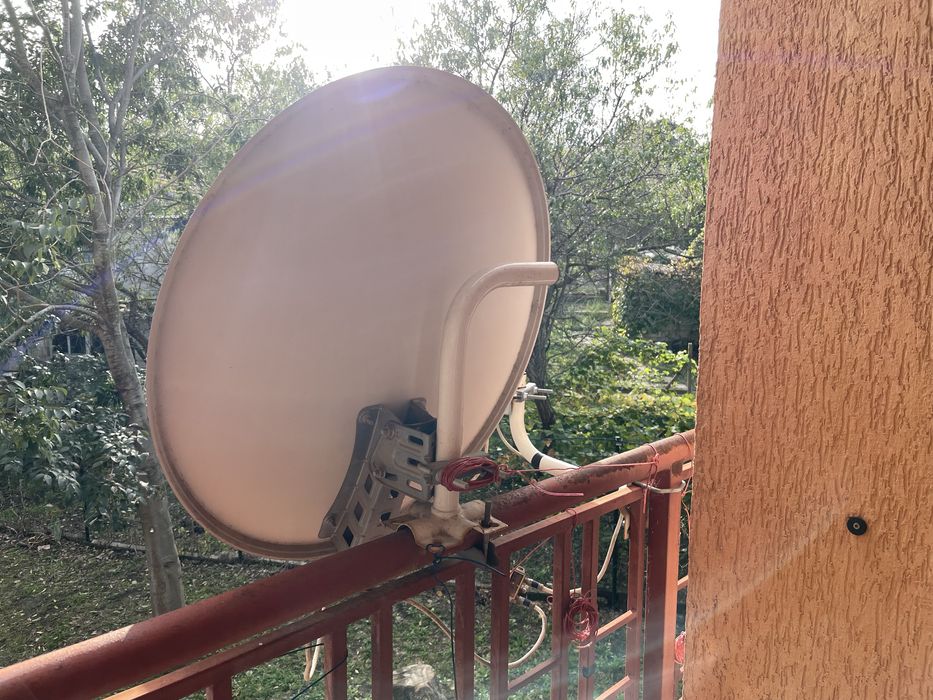 Комплект сателини антени 64 см с конвертори