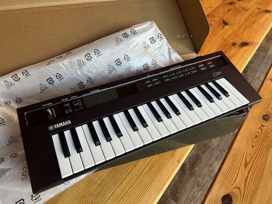 Yamaha dx reface нов