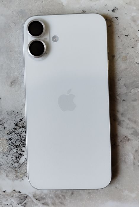 Айфон 16+  продам